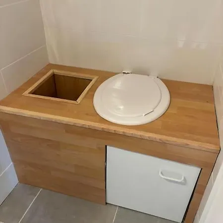 Дом отдыха Maisonnette A La Campagne Colombier-le-Jeune